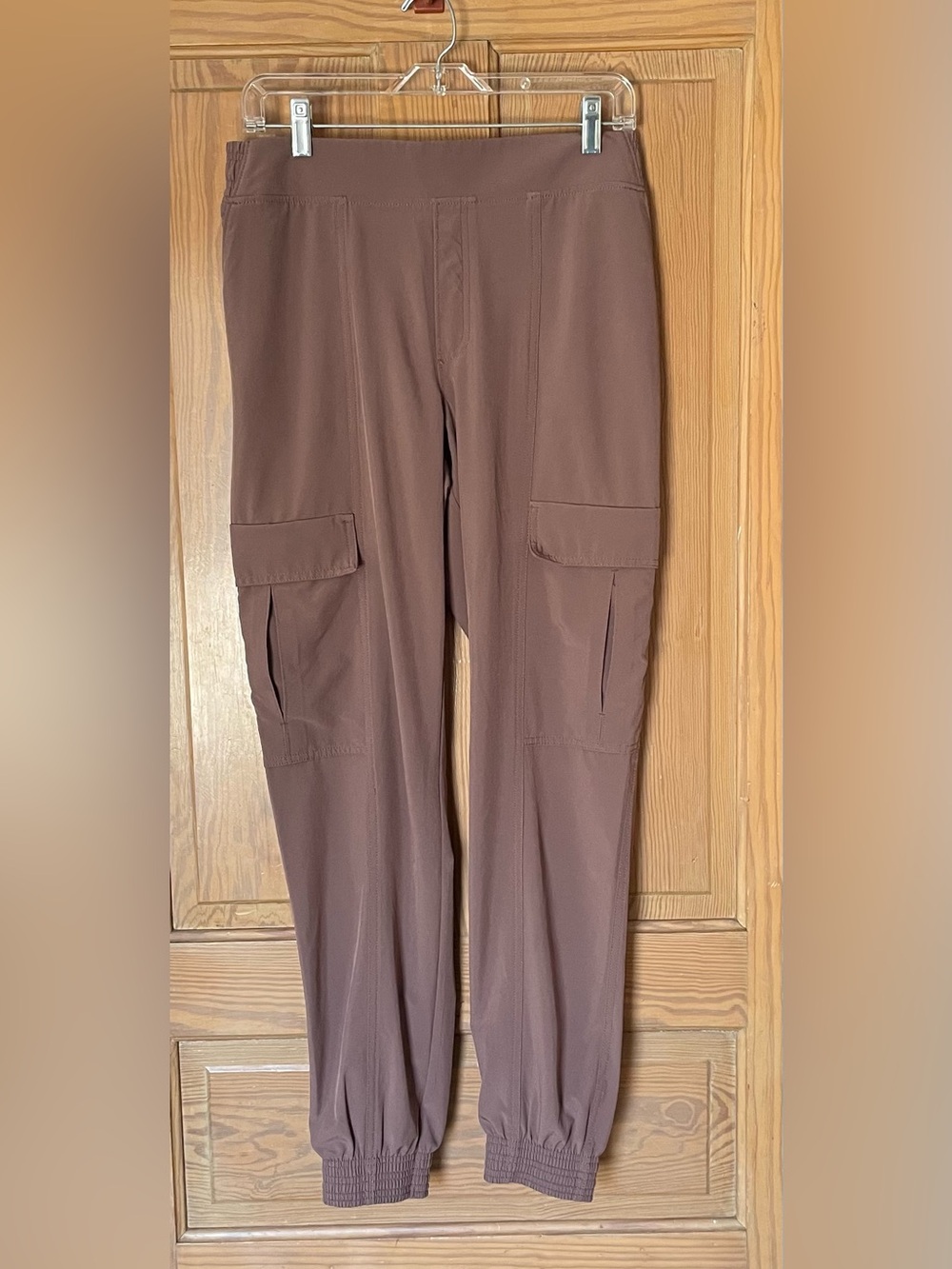 Athleta Chelsea Utility Jogger, Size 6T, Mineral Brown
